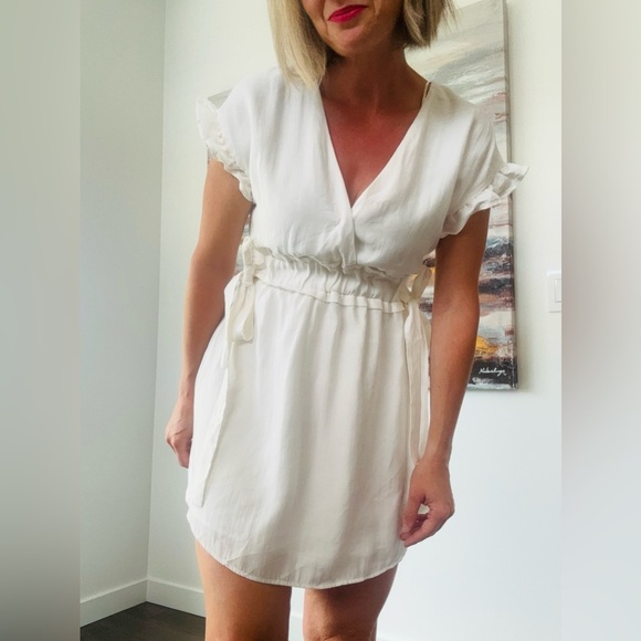 ZARA White Ruffle Sleeve Garden Dress - Picture 2 of 15
